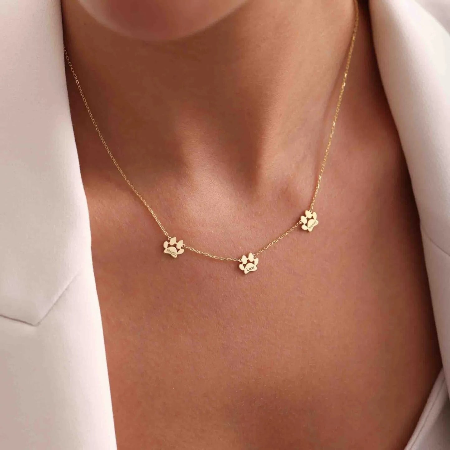 Custom Paw Name Necklace – Separate Paws